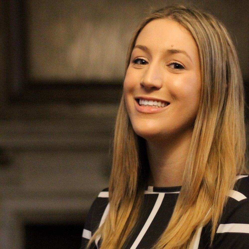 Meet your Posher, Clea